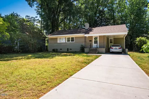 409 W Park St, Cary, NC 27511