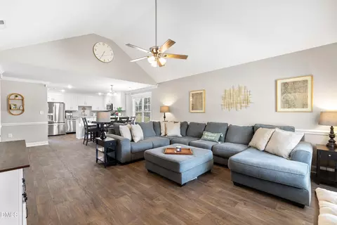 7577 Aycocks Crossing Rd, Lucama, NC 27851