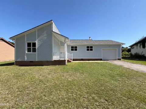 1843 Berriedale Dr, Fayetteville, NC 28304