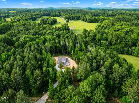 1040 Millbrook Cir, Chapel Hill, NC 27516