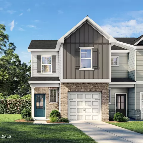 71 Chancellor Dr, Lillington, NC 27546