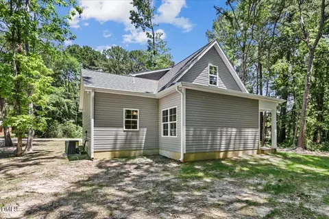 Exterior - 89 Mitchner Dr, Smithfield, NC 27577 photo 5 of 7