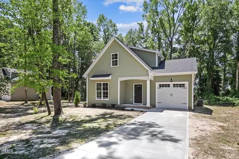 Exterior - 93 Mitchner Dr, Smithfield, NC 27577 photo 3 of 7