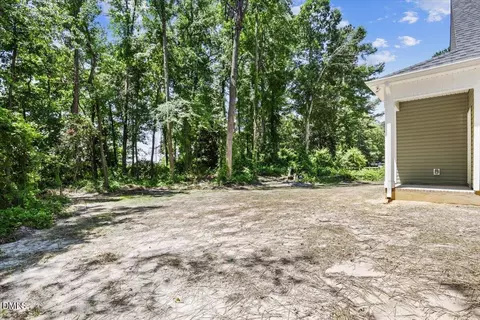 Exterior - 93 Mitchner Dr, Smithfield, NC 27577 photo 5 of 7