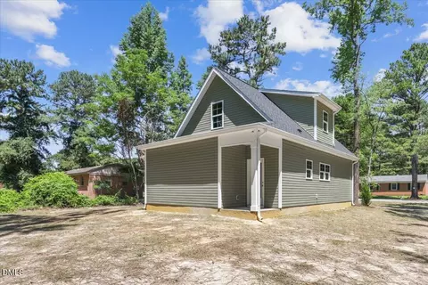 Exterior - 93 Mitchner Dr, Smithfield, NC 27577 photo 6 of 7