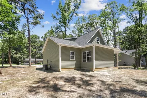 Exterior - 93 Mitchner Dr, Smithfield, NC 27577 photo 4 of 7