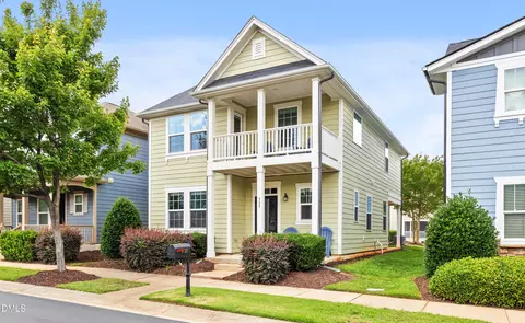 537 Duchart Ln, Fuquay Varina, NC 27526