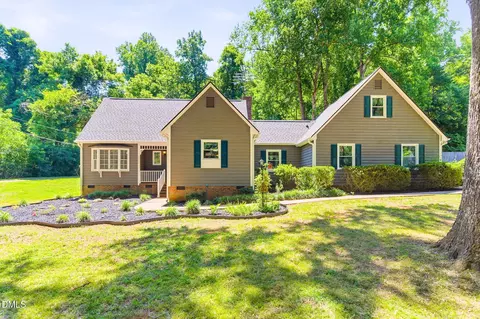 3962 Kimesville Rd, Burlington, NC 27215