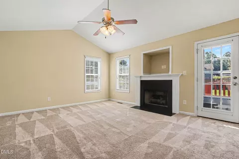 Living - 39 Buckhaven Dr, Willow Spring, NC 27592 photo 3 of 4