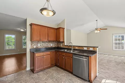 Kitchen - 39 Buckhaven Dr, Willow Spring, NC 27592 photo 3 of 3