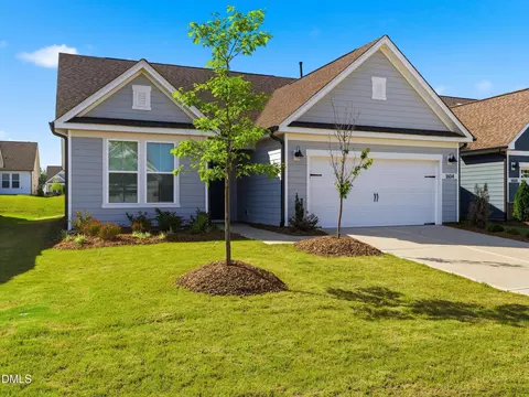 1604 Hillstar St, Fuquay Varina, NC 27526