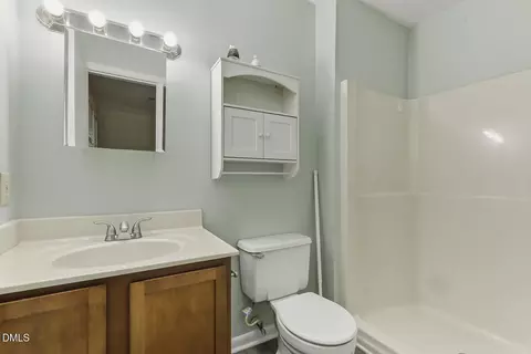 Bath - 105 107 Chevis Dr, Cary, NC 27513 photo 3 of 4