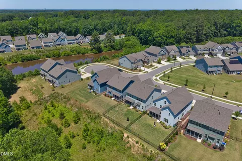 View/Area - 7167 Crested Iris Pl, Durham, NC 27703 photo 6 of 7