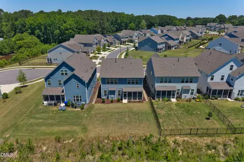 View/Area - 7167 Crested Iris Pl, Durham, NC 27703 photo 2 of 7