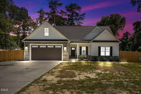 3097 Banks School Rd, Kinston, NC 28504