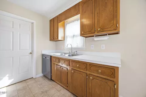 Kitchen - 15 Loop Rd, Archer Lodge, NC 27527 photo 2 of 3
