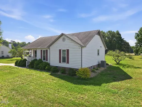 Exterior - 15 Loop Rd, Archer Lodge, NC 27527 photo 2 of 9