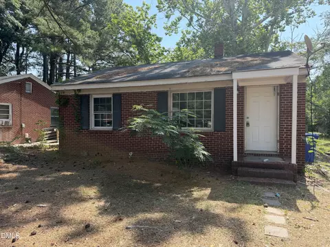 305 Dewey St SW, Wilson, NC 27893
