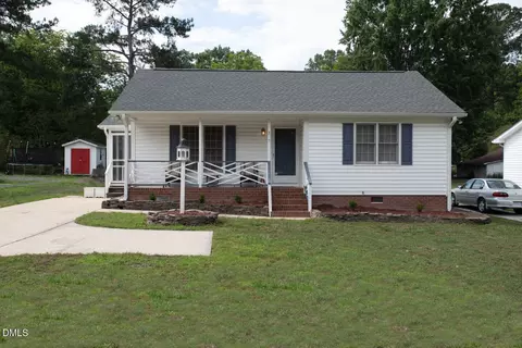 215 E Vance St, Zebulon, NC 27597