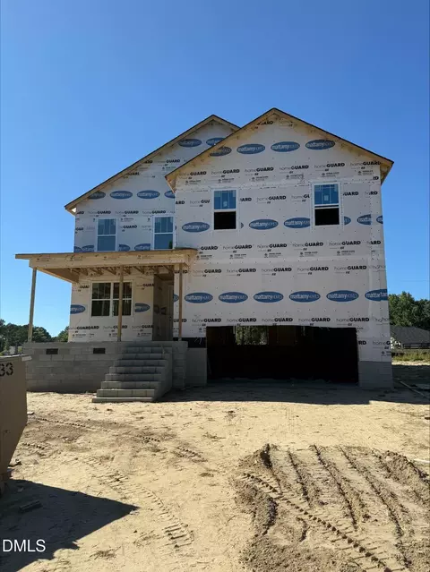 351 Mistflower Ln, Fuquay Varina, NC 27526