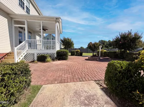 Exterior - 8100 Mosby Way, Willow Spring, NC 27592 photo 5 of 7