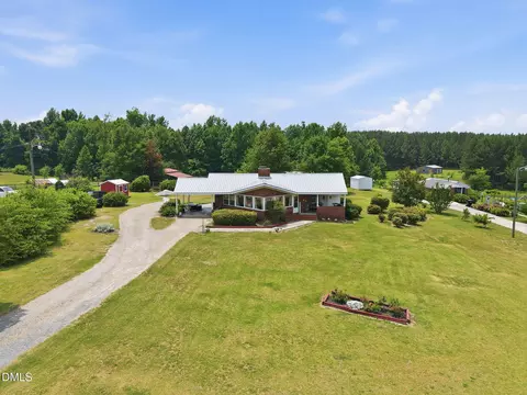 2020 Rice Rd, Sanford, NC 27330