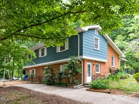 411 Yorktown Dr, Chapel Hill, NC 27516