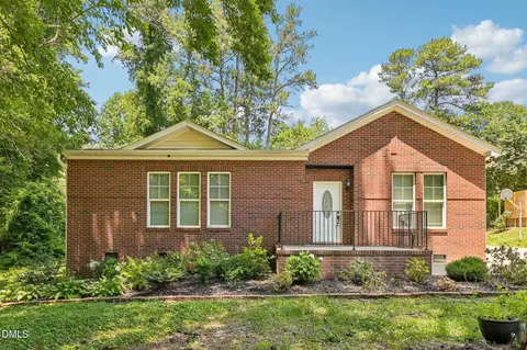 616 Maple Ln, Raleigh, NC 27603