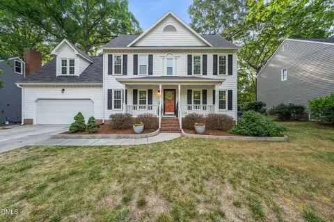 514 Autumngate Dr, Cary, NC 27518