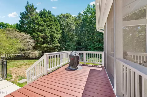 Exterior - 8512 Hampton Chase Ct, Wake Forest, NC 27587 photo 5 of 8