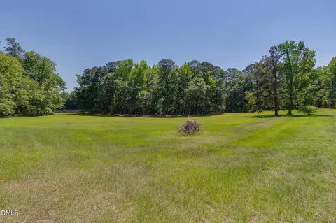 890 Wiggins Rd, Angier, NC 27501