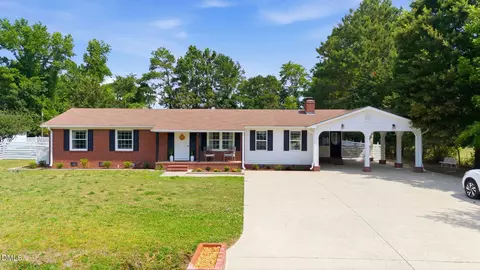 695 Old Rte 22, Kenly, NC 27542