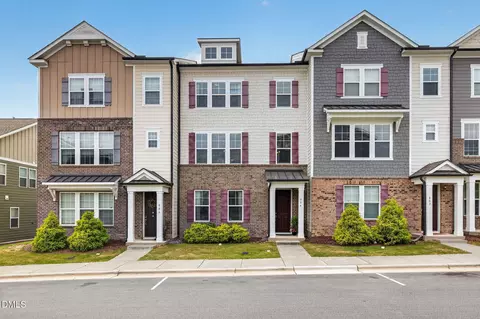 804 Patriot Summit Ln, Apex, NC 27523