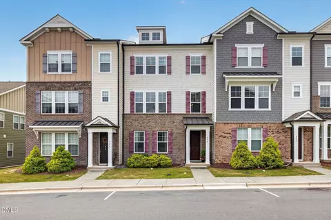 804 Patriot Summit Ln, Apex, NC 27523