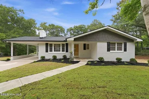 601 Bethesda Ave, Aberdeen, NC 28315