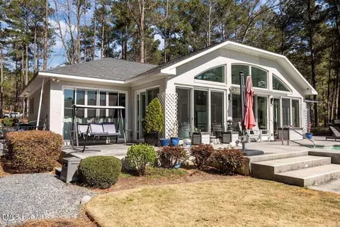 Exterior - 111 Vanore Rd, West End, NC 27376 photo 2 of 10