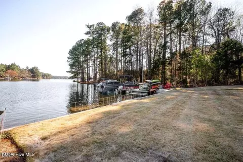 Exterior - 111 Vanore Rd, West End, NC 27376 photo 10 of 10