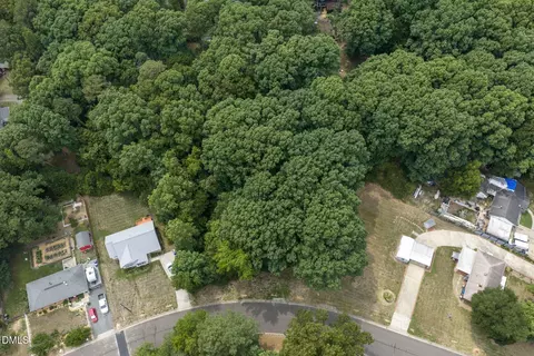 2211 Eastwood Dr, Durham, NC 27703