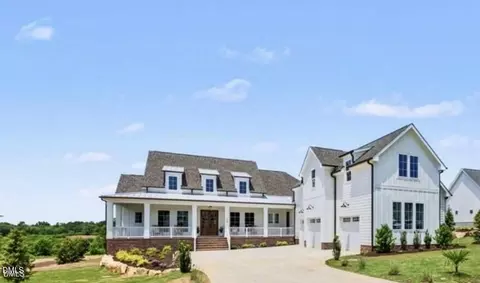 1060 Azalea Garden Cir, Raleigh, NC 27603