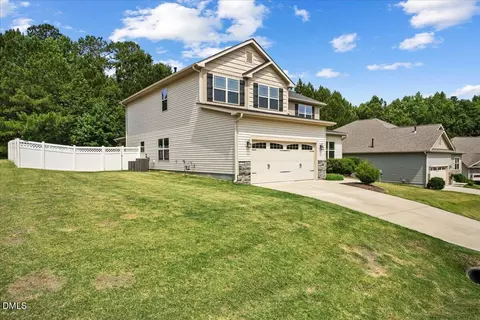 9 Rock Oak Ct, Clayton, NC 27527