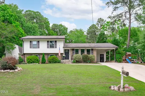1403 Maple Ave, Apex, NC 27502
