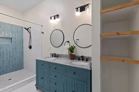 Bath - 1007 Rosedale Ave, Durham, NC 27707 photo 2 of 8