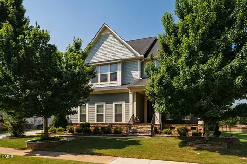 124 Restonwood Dr, Apex, NC 27539