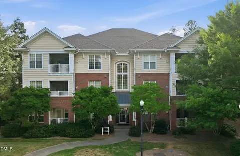 124 Providence Glen Dr, Chapel Hill, NC 27514