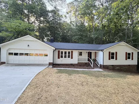 8521 Applecross Cir, Apex, NC 27539