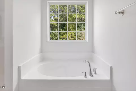 Bath - 1124 Nicklaus Dr, Durham, NC 27705 photo 3 of 5