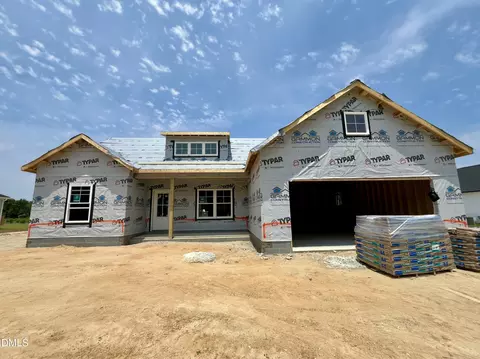 315 Creeks Edge Dr, Pikeville, NC 27863