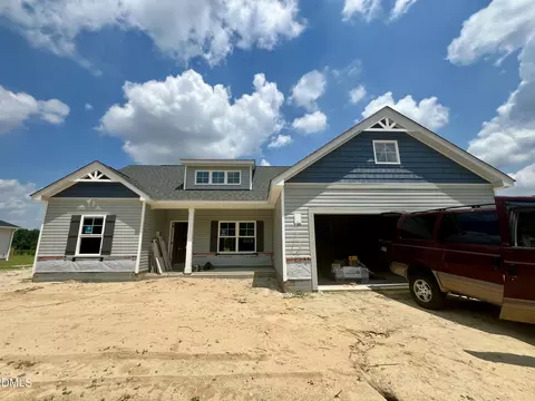 315 Creeks Edge Dr, Pikeville, NC 27863