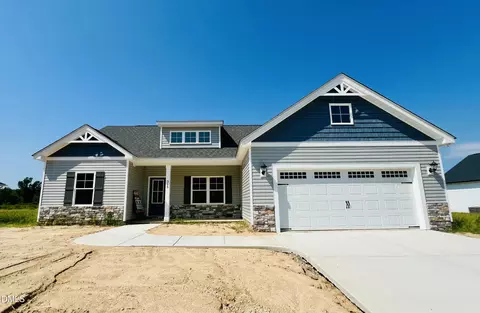 315 Creeks Edge Dr, Pikeville, NC 27863