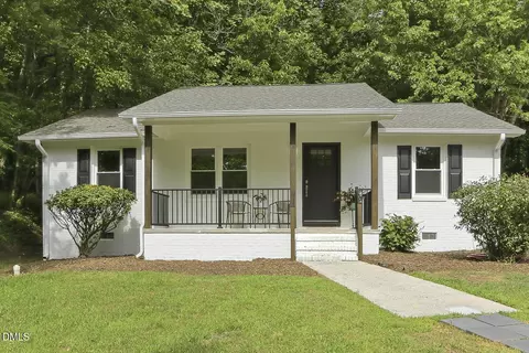 707 Dickens St, Roxboro, NC 27573